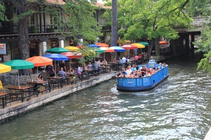 Riverboat cruise in San Antonio