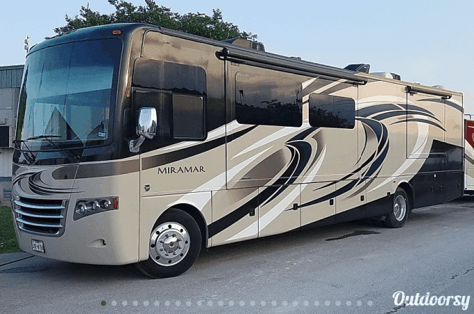 Thor motorhome rental Austin Texas