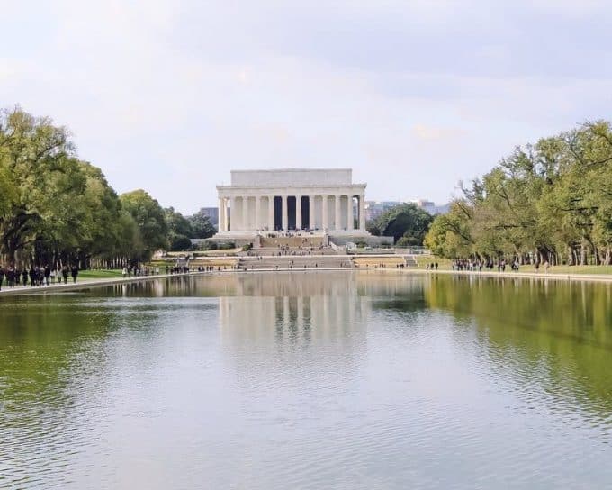 National Monument building in Washington DC