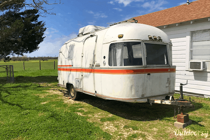 vintage airstream rental