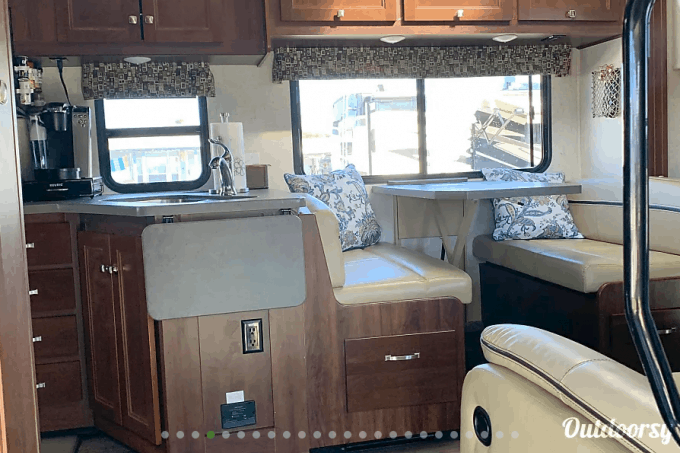 Motorhome rentals in Orlando Florida