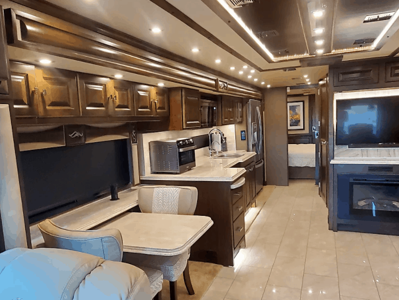 Luxury Tiffin RV Rental