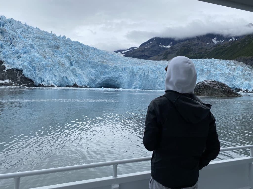 tourists on a seward alaska boat tour