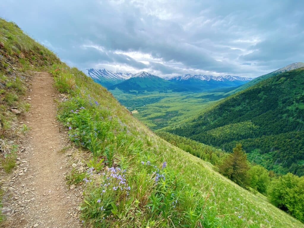 Hope Alaska, a must stop off the Seward Highway