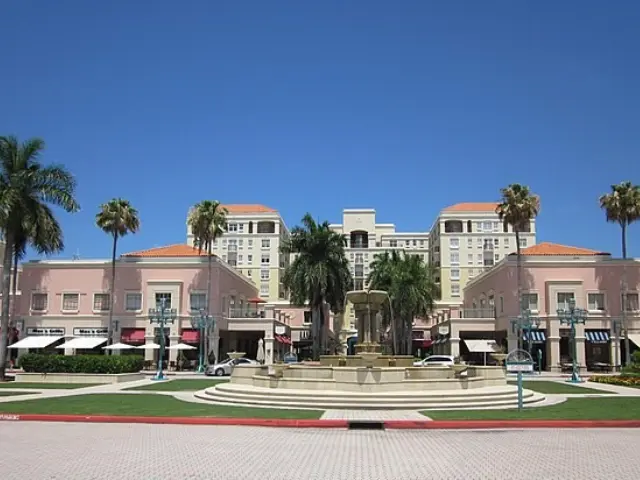 Fountain and shops at Mizner Park in Boca Raton